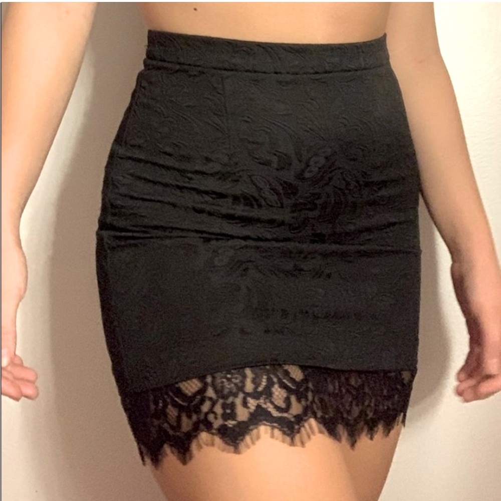 NWT Topshop Jacquard Mini Skirt with Peekaboo Lace